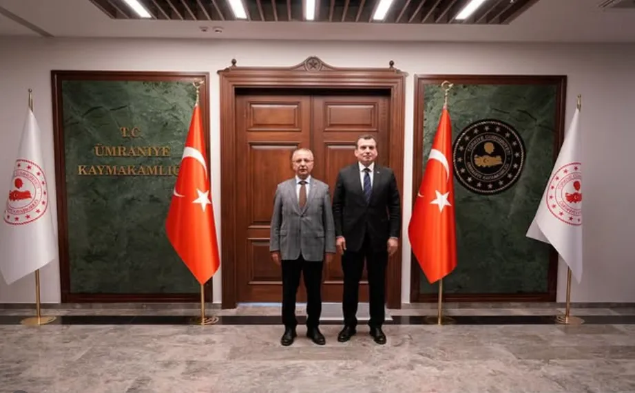 İstanbul İl Başkanımız Selim Şimşek’ten Ümraniye Kaymakamı Yüksel Çelik’e Ziyaret