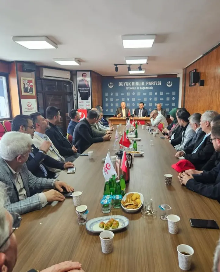 Büyük Birlik Partisi İstanbul İl Başkanlığı’nda Bayramlaşma Programı Gerçekleştirildi