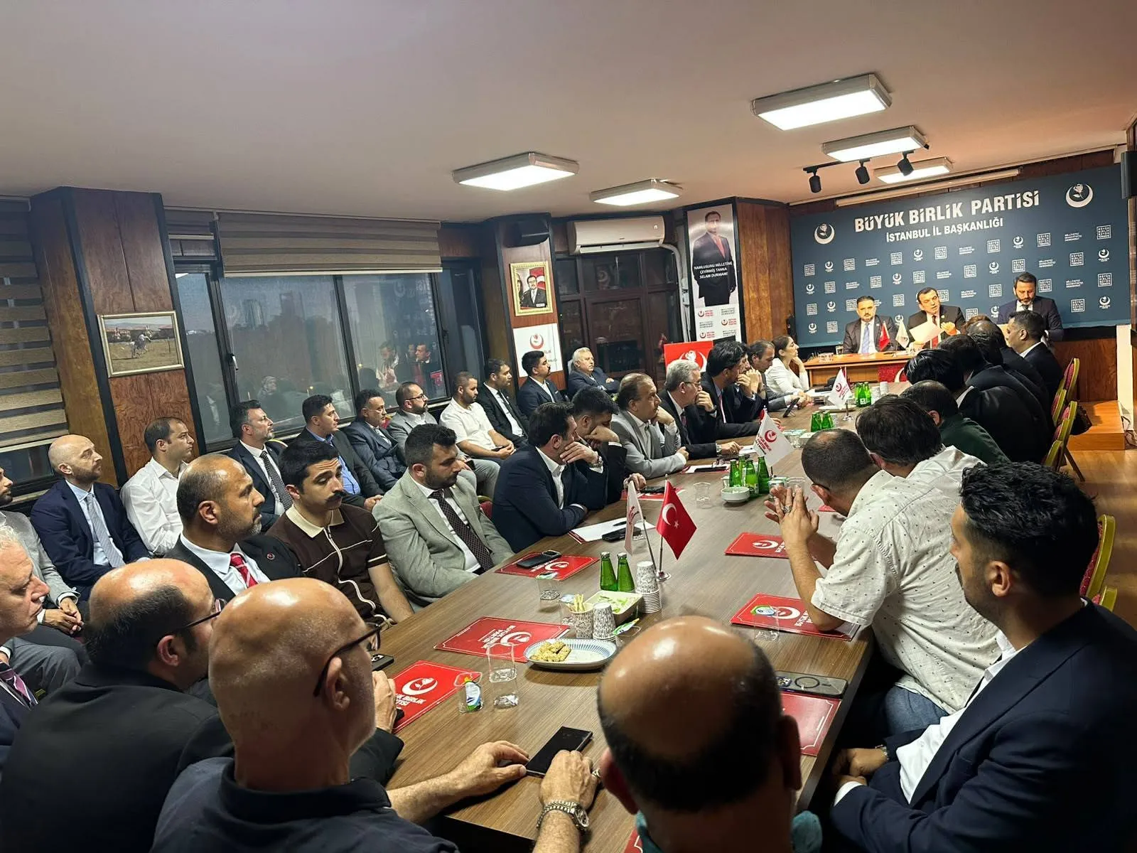 Büyük Birlik Partisi İstanbul İl Başkanlığı Yönetim Kurulu Toplantısı Gerçekleştirildi.