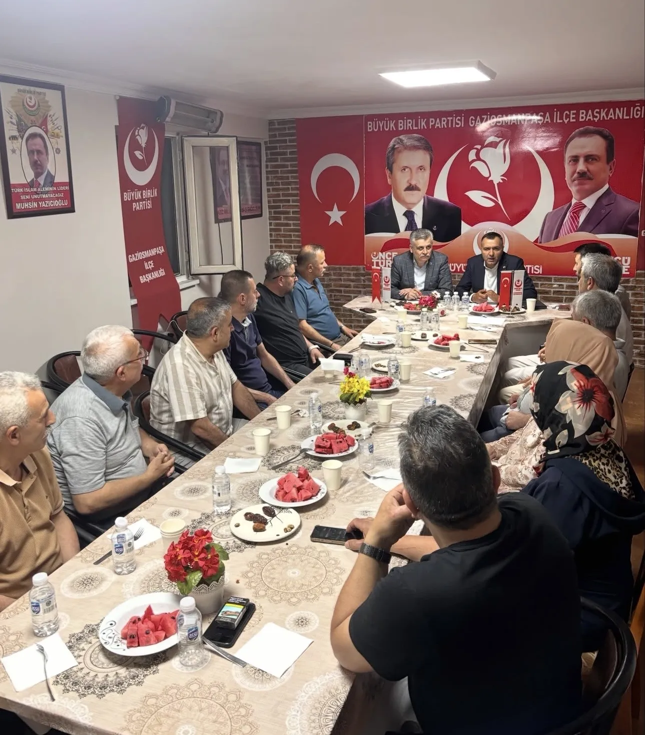 Büyük Birlik Partisi Gaziosmanpaşa İlçe Teşkilatı Haftalık Olağan Toplantısını Gerçekleştirdi