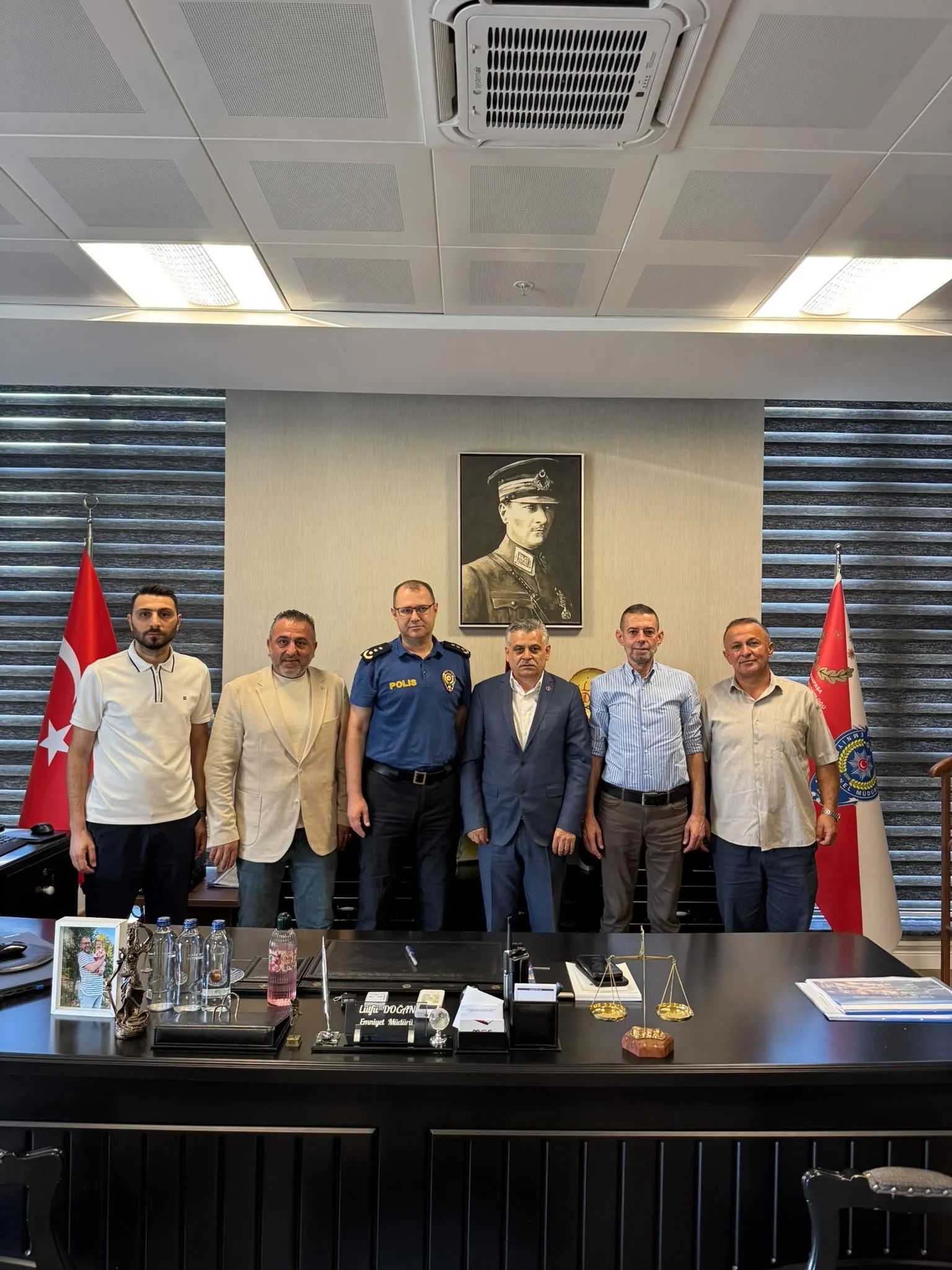 Büyük Birlik Partisi Gaziosmanpaşa İlçe Teşkilatı'ndan İlçe Emniyet Müdürü Lütfü Doğan'a Hayırlı Olsun Ziyareti